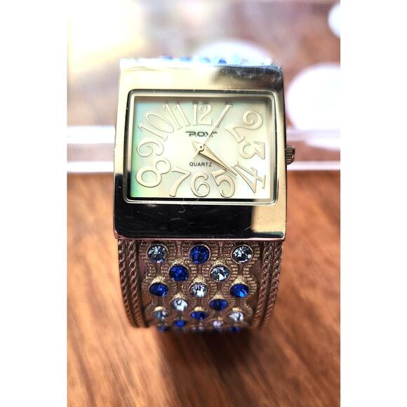 P.O.V vintage faux sapphire blue accents ladies analog wristwatch untested - Picture 1 of 5